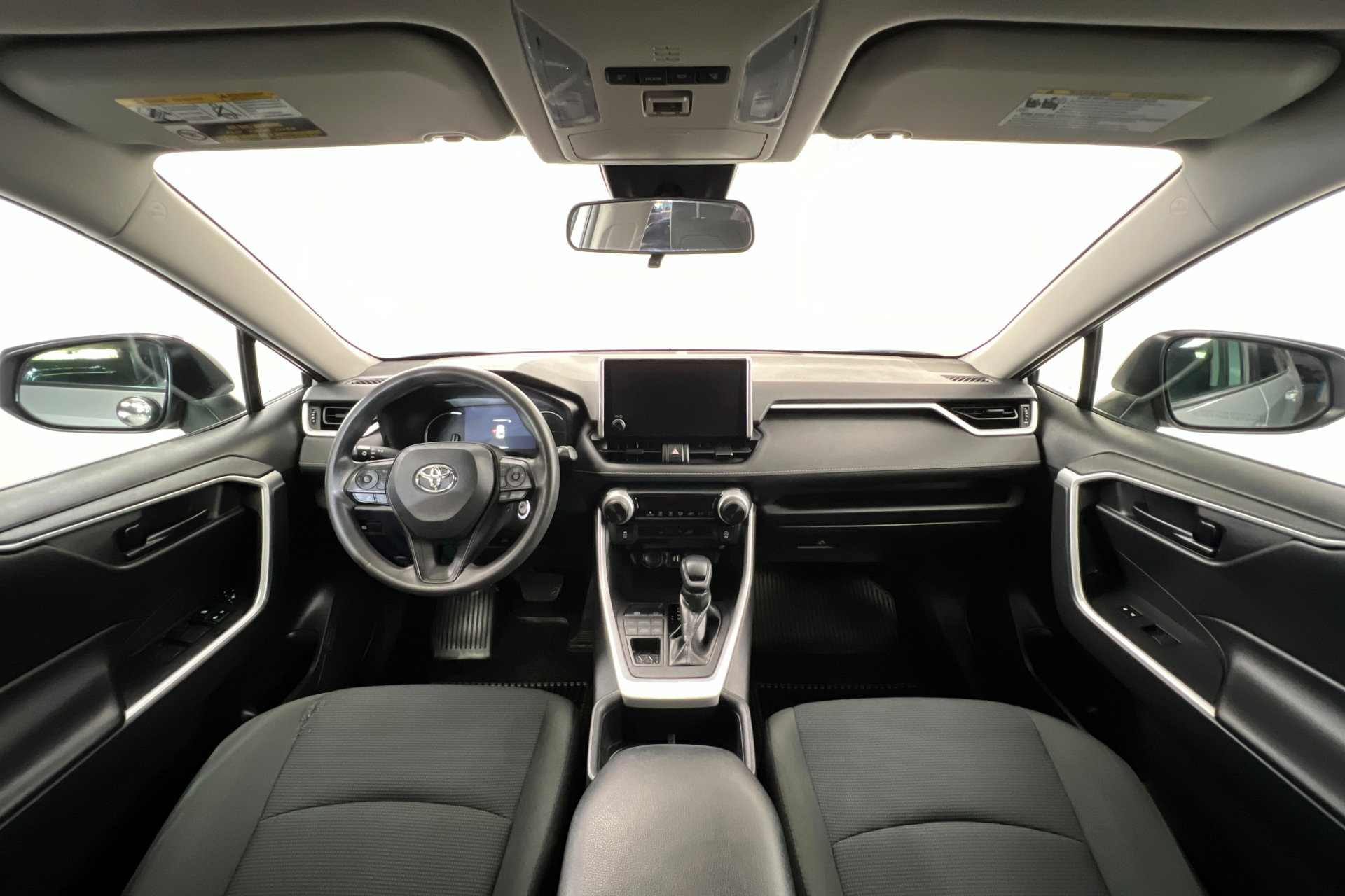 Certified 2024 Toyota RAV4 LE AWD/4WD image 10