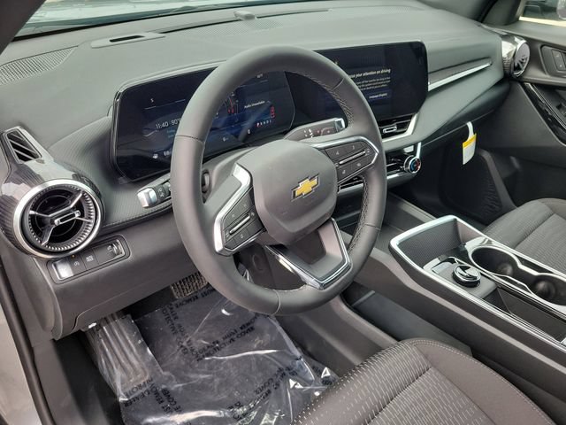 New 2026 Chevrolet Equinox LT w/ Safety and Technology Package FWD image 17