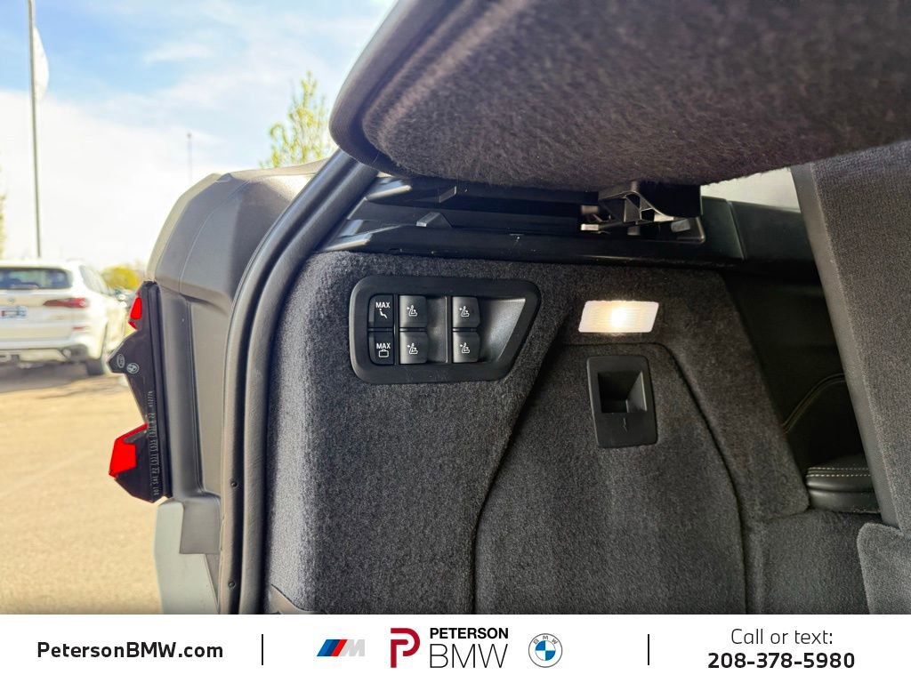 Used 2024 BMW X7 xDrive40i image 13