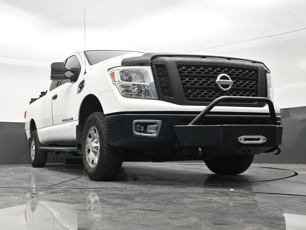 Used 2017 Nissan Titan S AWD/4WD image 26