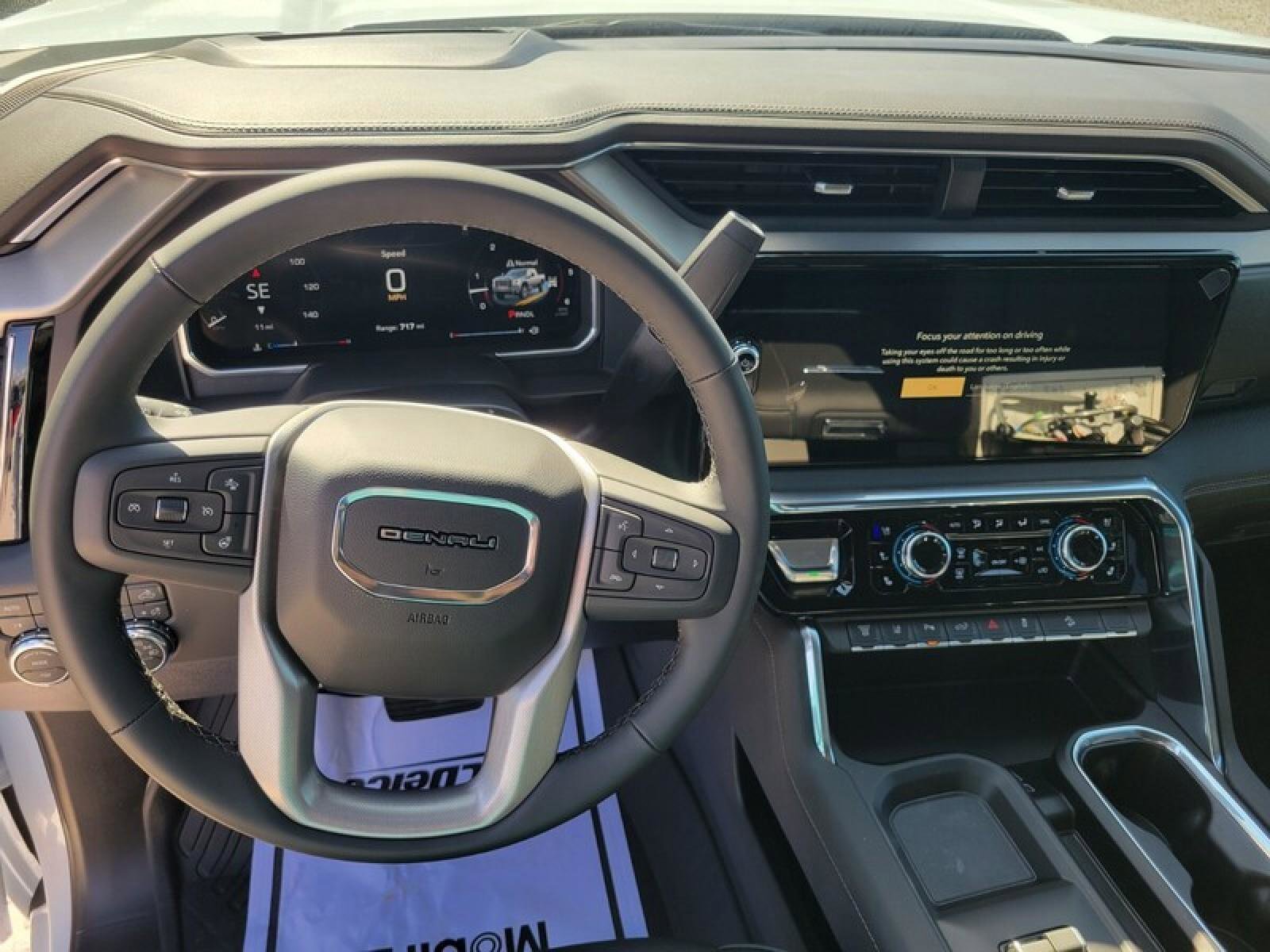 New 2026 GMC Sierra 2500 Denali w/ Denali Reserve Package AWD/4WD image 10