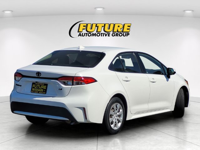 Used 2022 Toyota Corolla LE FWD image 4