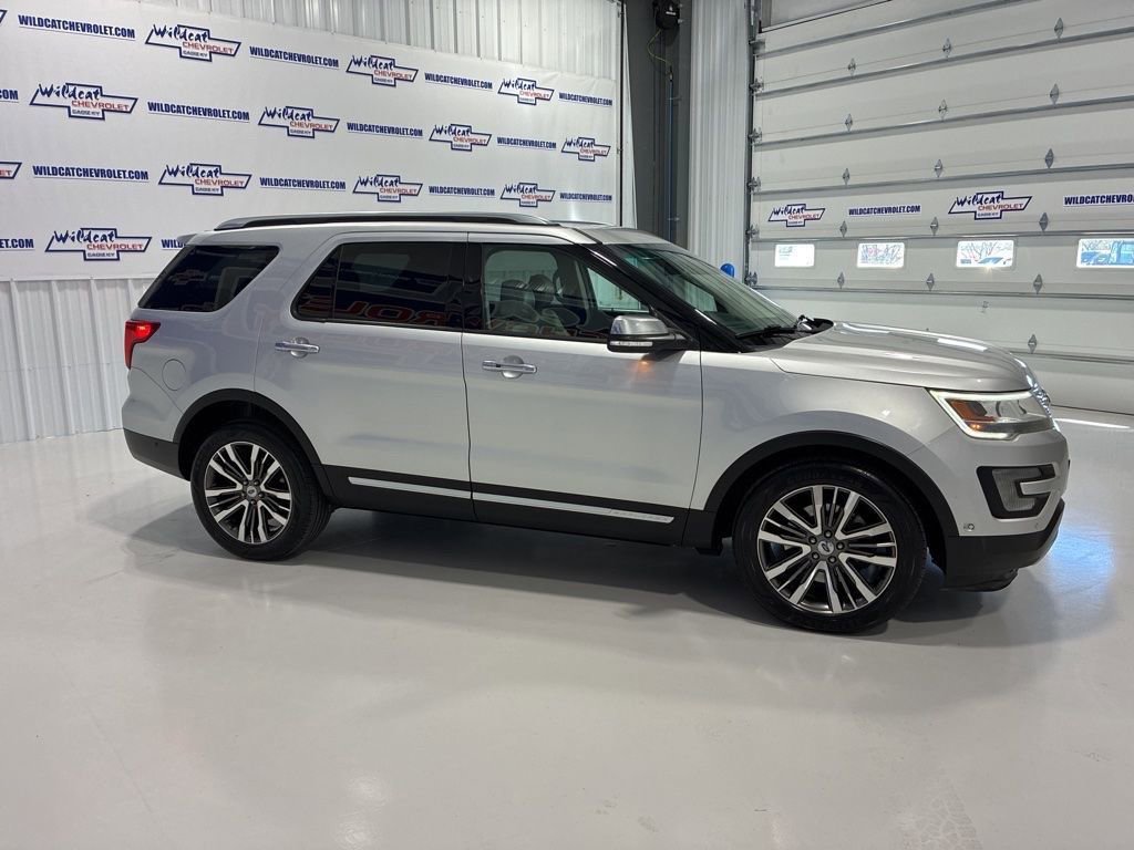 Used 2016 Ford Explorer Platinum image 7