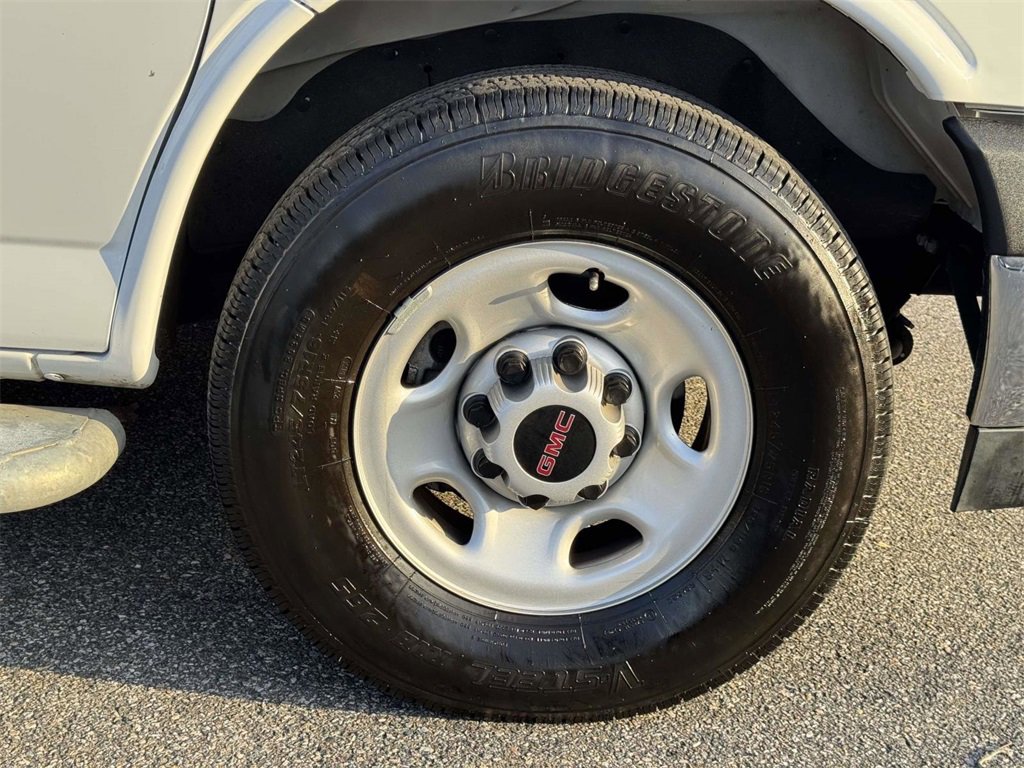 Used 2024 GMC Savana 2500 Work Van w/ Driver Convenience Package image 27