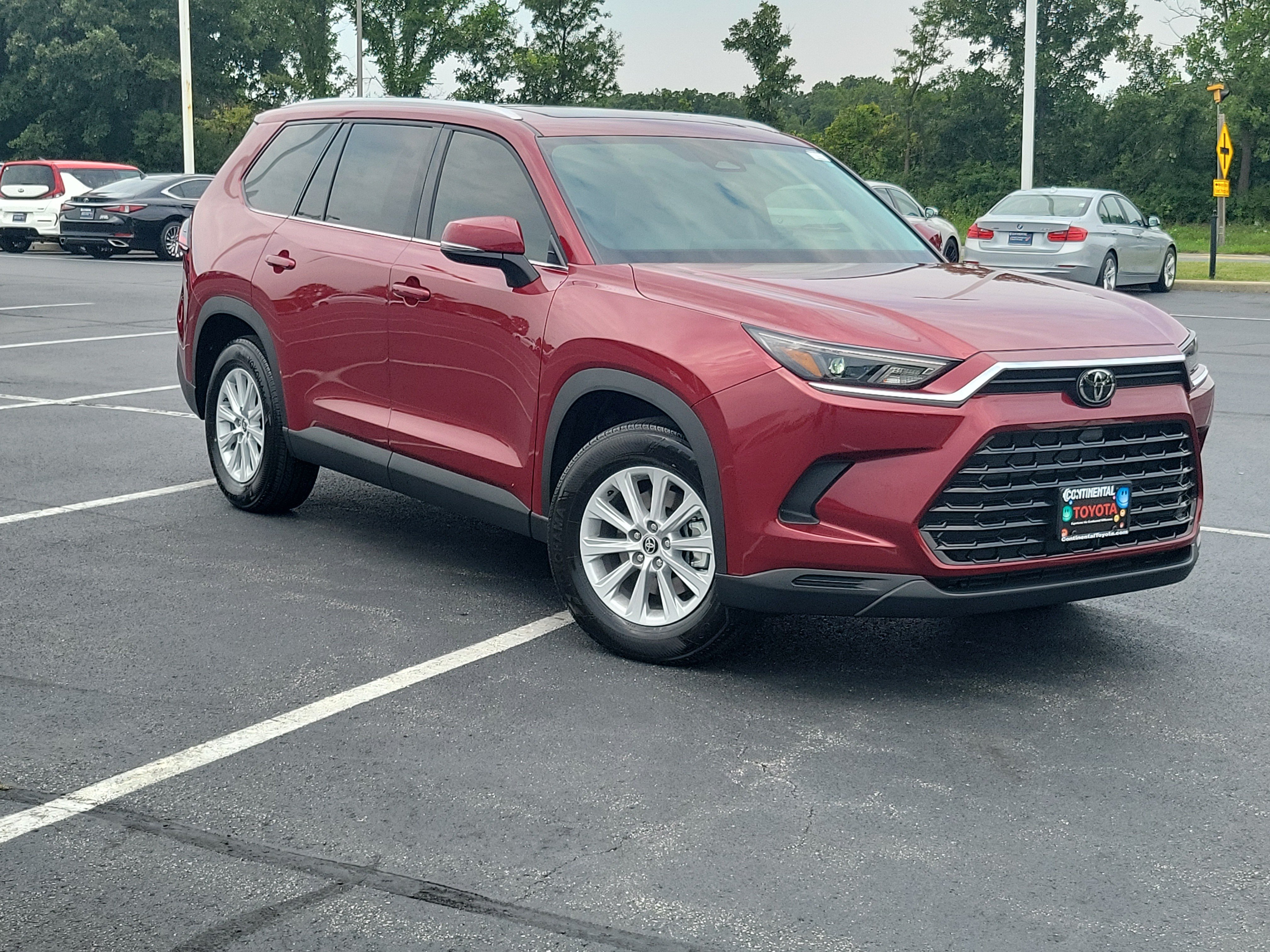 New 2026 Toyota Grand Highlander AWD image 2