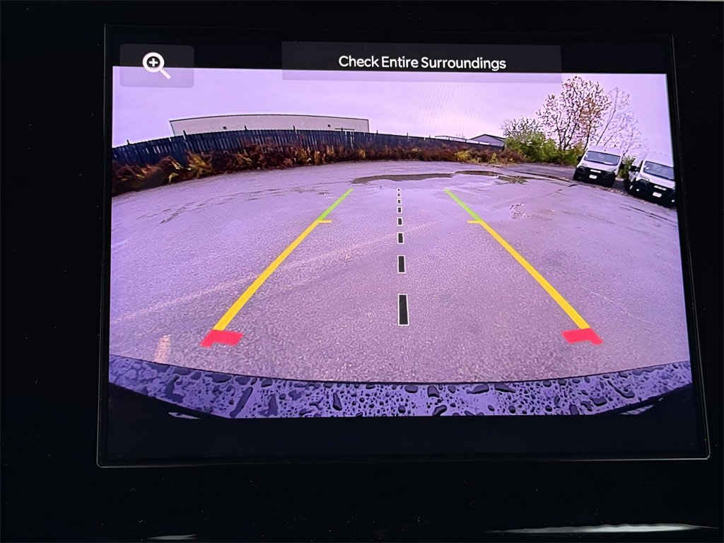 Used 2025 Jeep Grand Cherokee L Altitude image 17