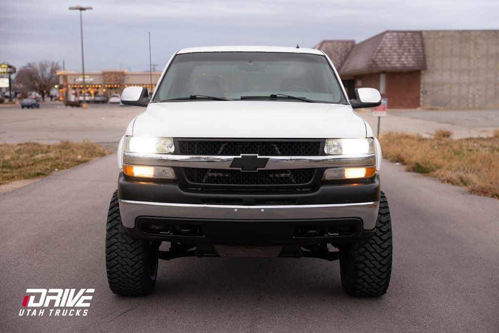 Used 2002 Chevrolet Silverado 2500 LT w/ Off-Road Skid Plate Pkg image 3