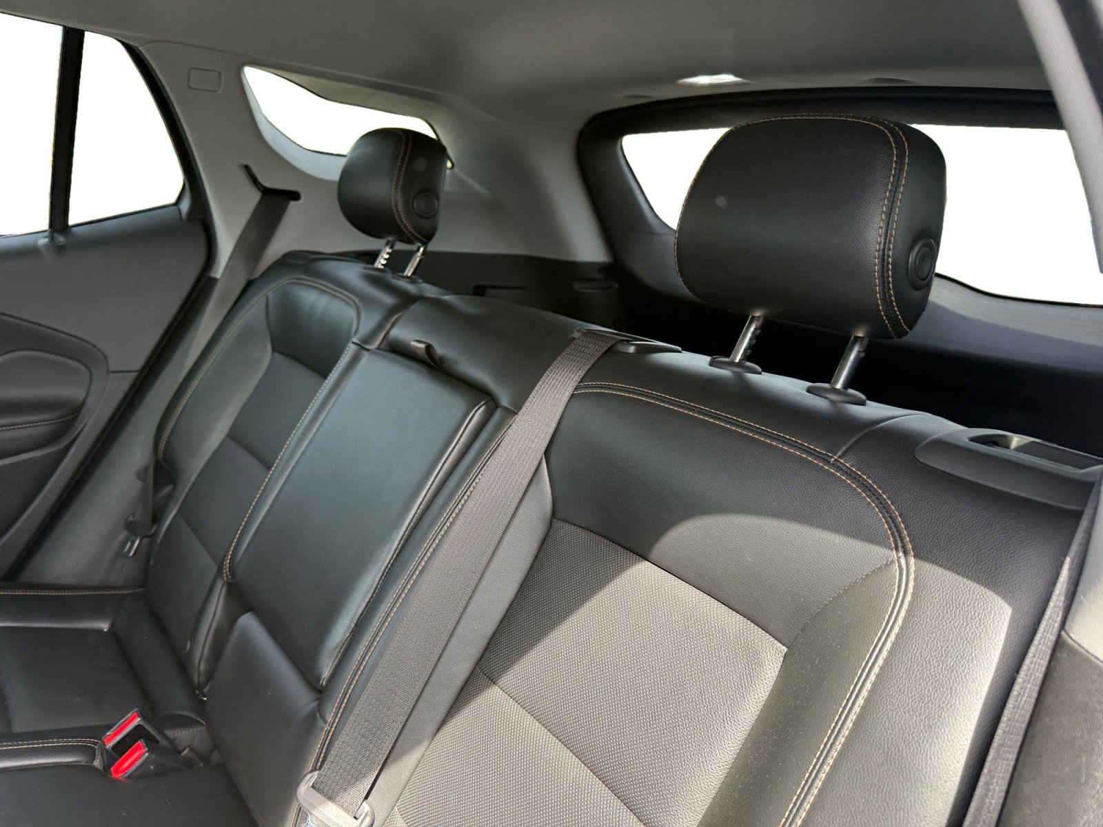 Used 2019 GMC Terrain SLT w/ Preferred Package image 16