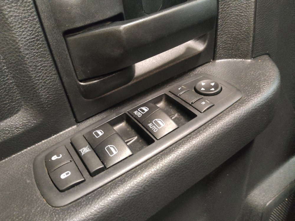 Used 2017 RAM 1500 Tradesman RWD image 27