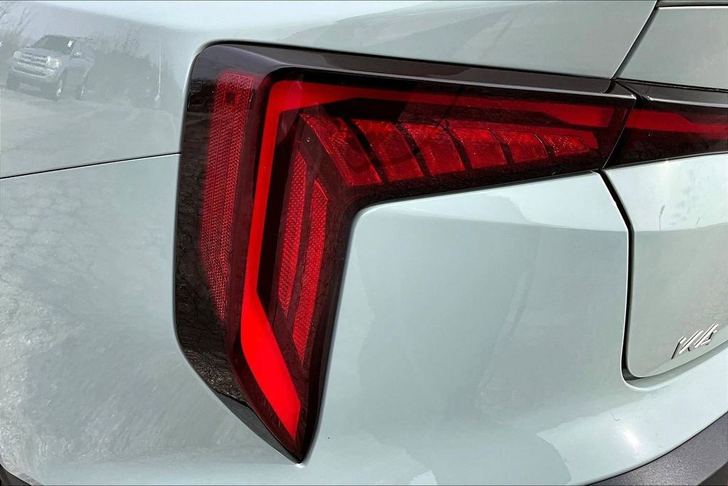 Used 2025 Kia K4 LXS image 20