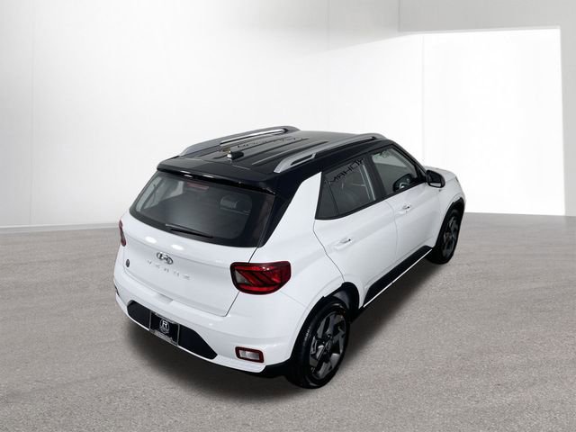 New 2026 Hyundai Venue SEL FWD image 38