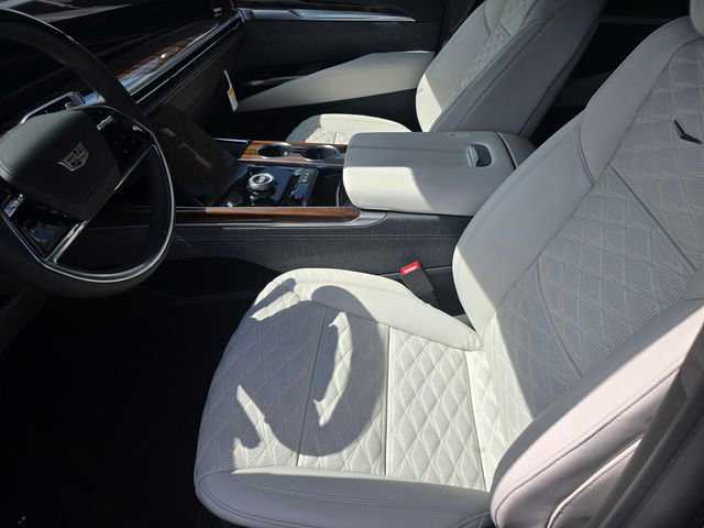 New 2026 Cadillac Escalade Platinum Sport AWD/4WD image 21