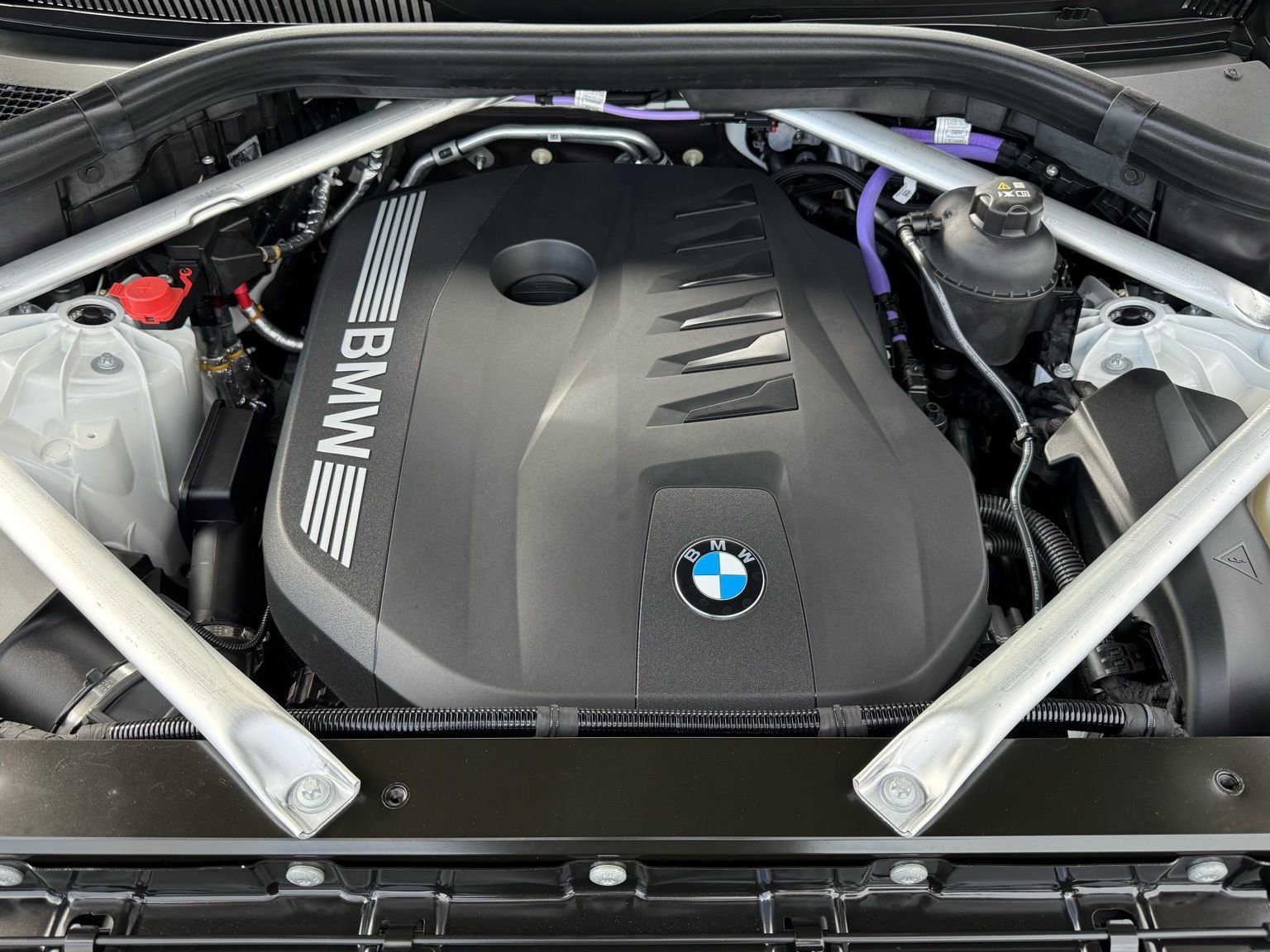 Certified 2025 BMW X5 sDrive40i w/ Premium Package image 35