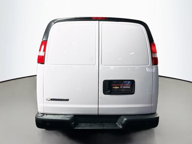 Used 2021 Chevrolet Express 2500 image 7
