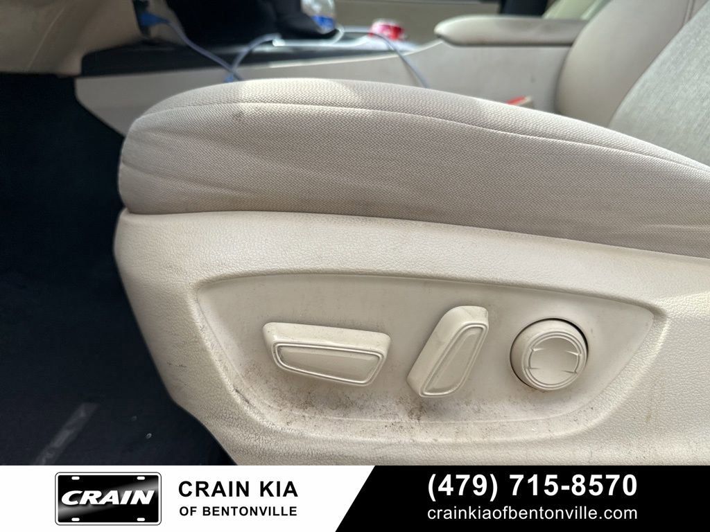 Used 2023 Toyota Camry LE FWD image 15