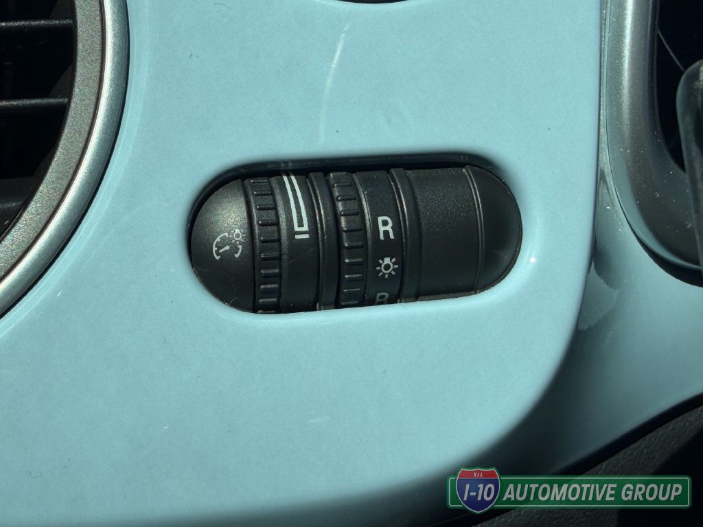 Used 2013 Volkswagen Beetle 2.5 FWD image 19