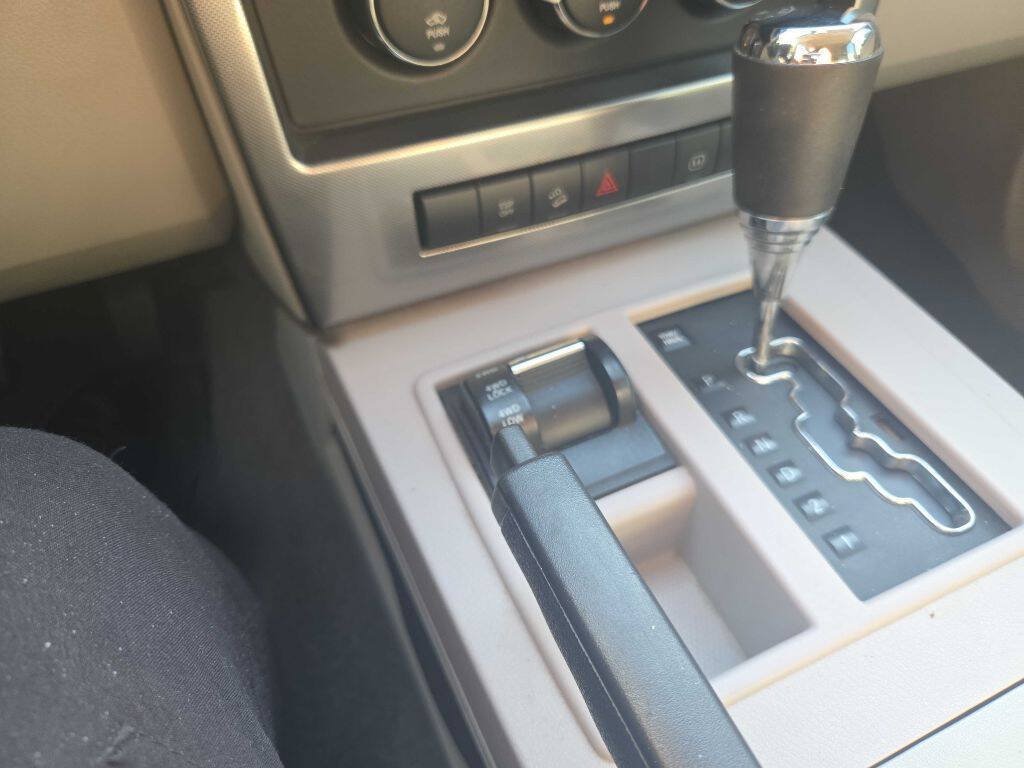 Used 2008 Jeep Liberty Sport w/ Popular Equipment Group AWD/4WD image 34