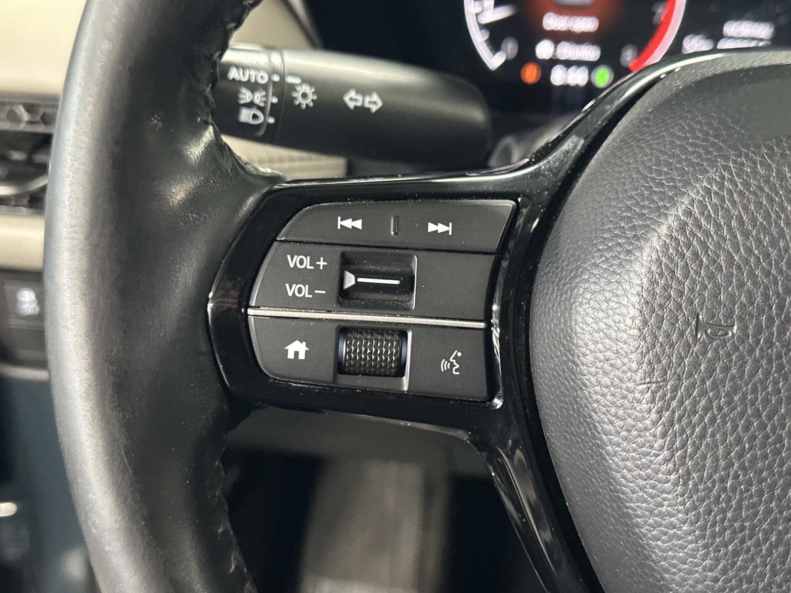 Used 2023 Honda HR-V EX-L image 25