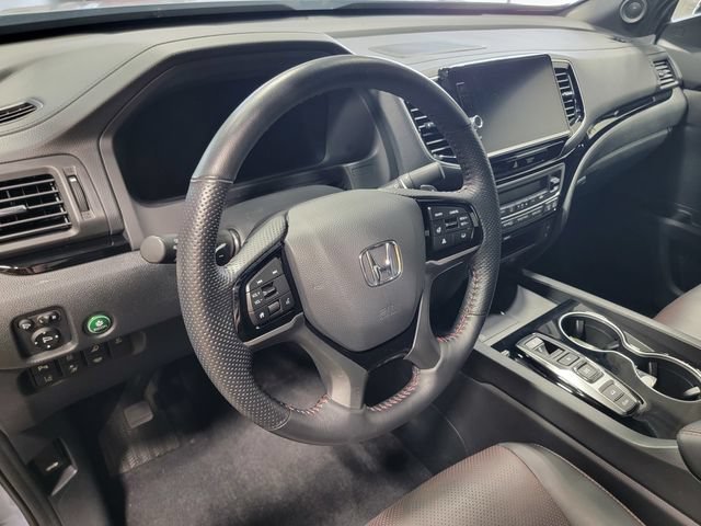 Certified 2024 Honda Ridgeline Black Edition image 12