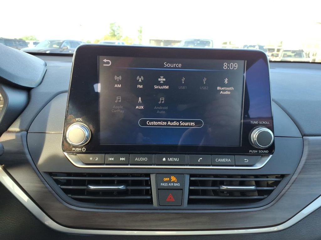 Used 2024 Nissan Altima 2.5 SV FWD image 13