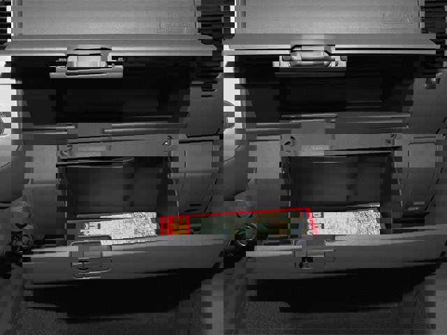 Used 2013 Nissan Frontier SL w/ Moonroof Pkg image 18