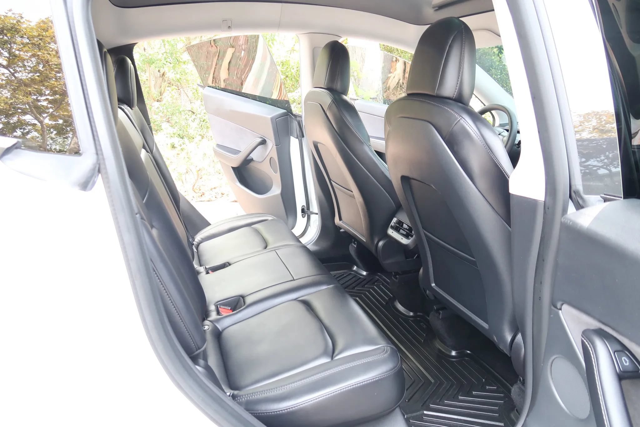 Used 2021 Tesla Model Y Performance AWD/4WD image 21
