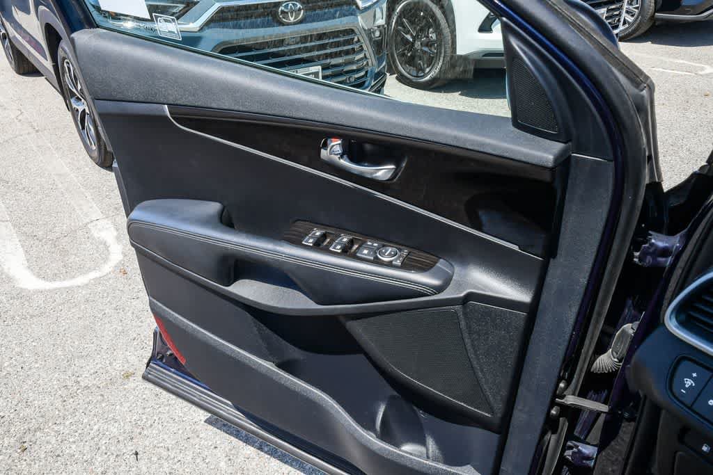 Used 2019 Kia Sorento S FWD image 24