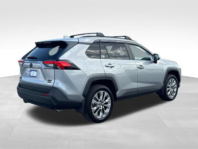 Used 2025 Toyota RAV4 XLE Premium w/ Weather Package AWD/4WD image 8