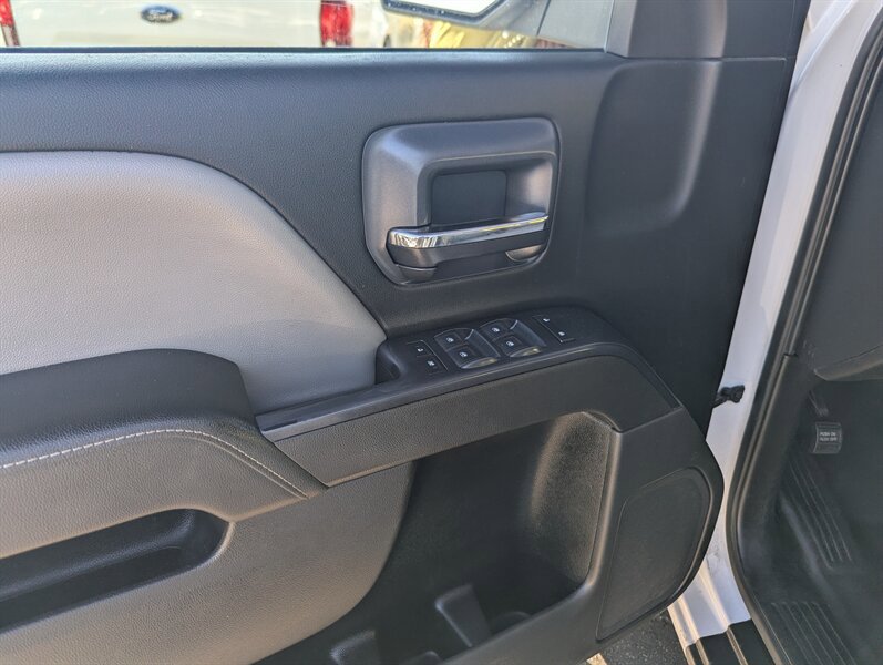 Used 2015 Chevrolet Silverado 2500 W/T AWD/4WD image 12