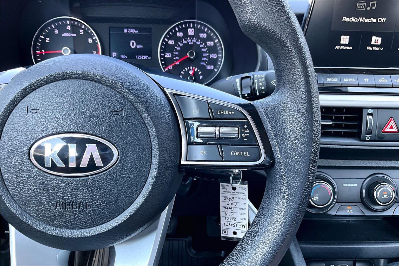 Used 2021 Kia Forte LXS FWD image 23