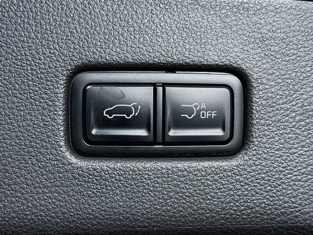 Used 2024 Kia Carnival SX FWD image 30