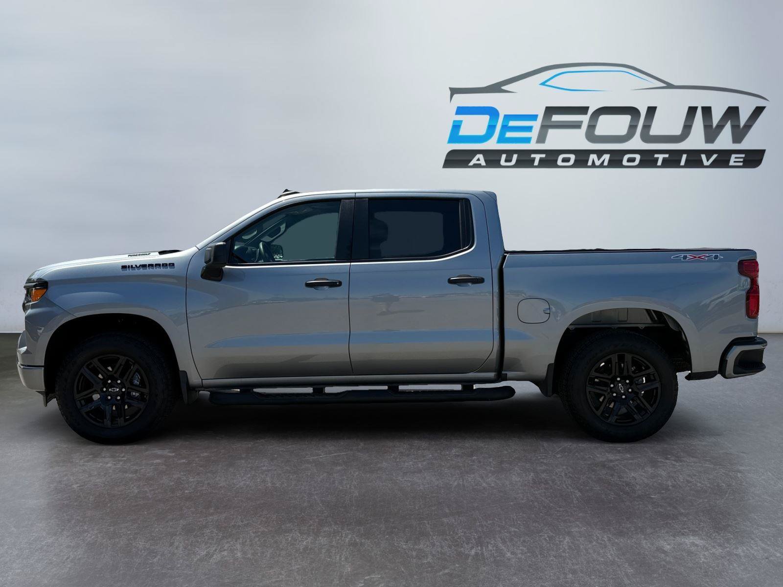 Used 2026 Chevrolet Silverado 1500 Custom w/ Turbomax Blackout Package AWD/4WD image 6
