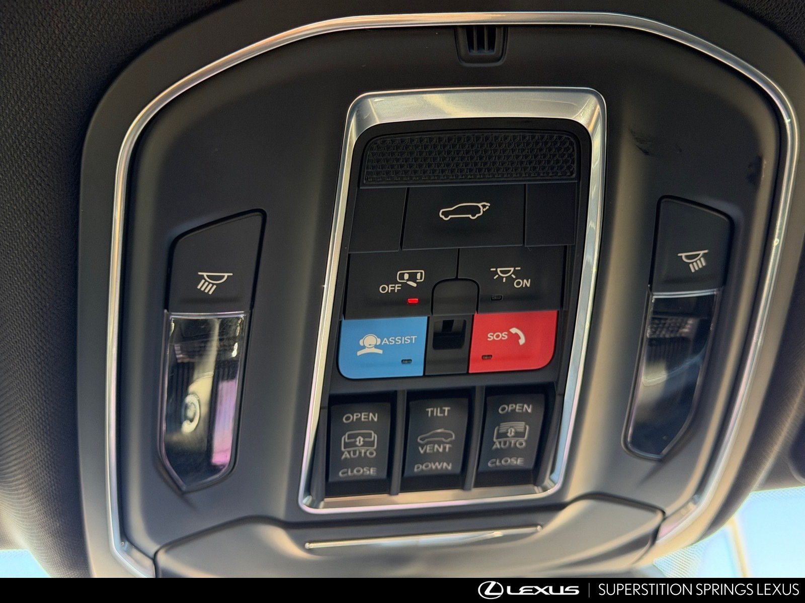 Used 2025 Jeep Grand Cherokee Limited AWD/4WD image 34