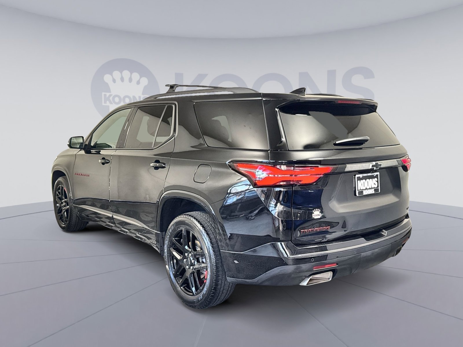 Used 2022 Chevrolet Traverse Premier w/ Redline Edition image 4