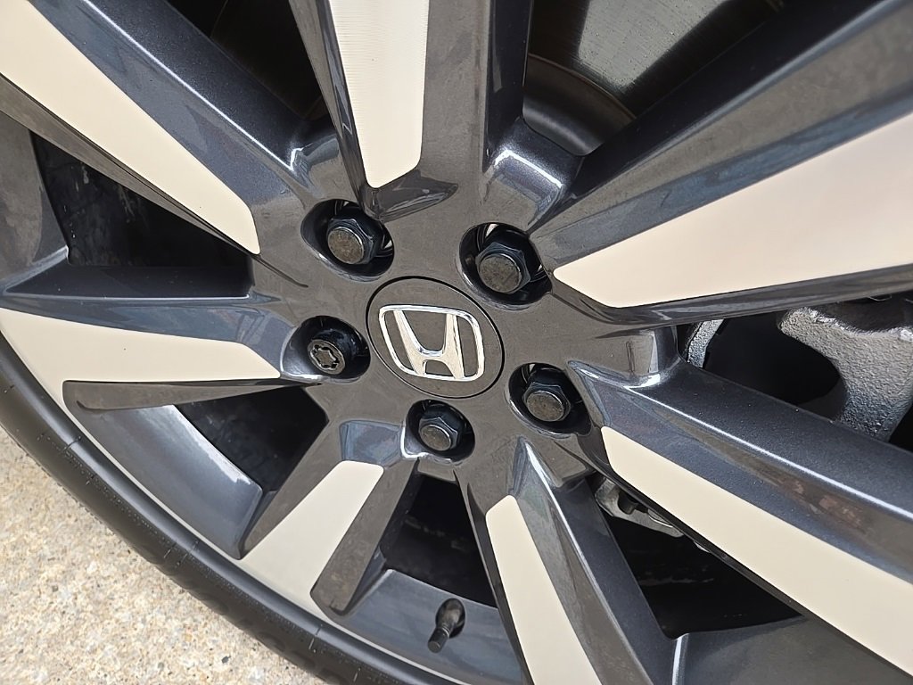 Used 2023 Honda Pilot Elite image 27