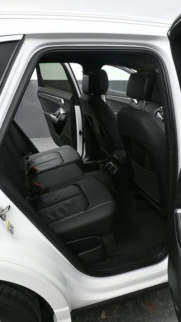 Used 2020 Audi Q3 2.0T Premium image 11
