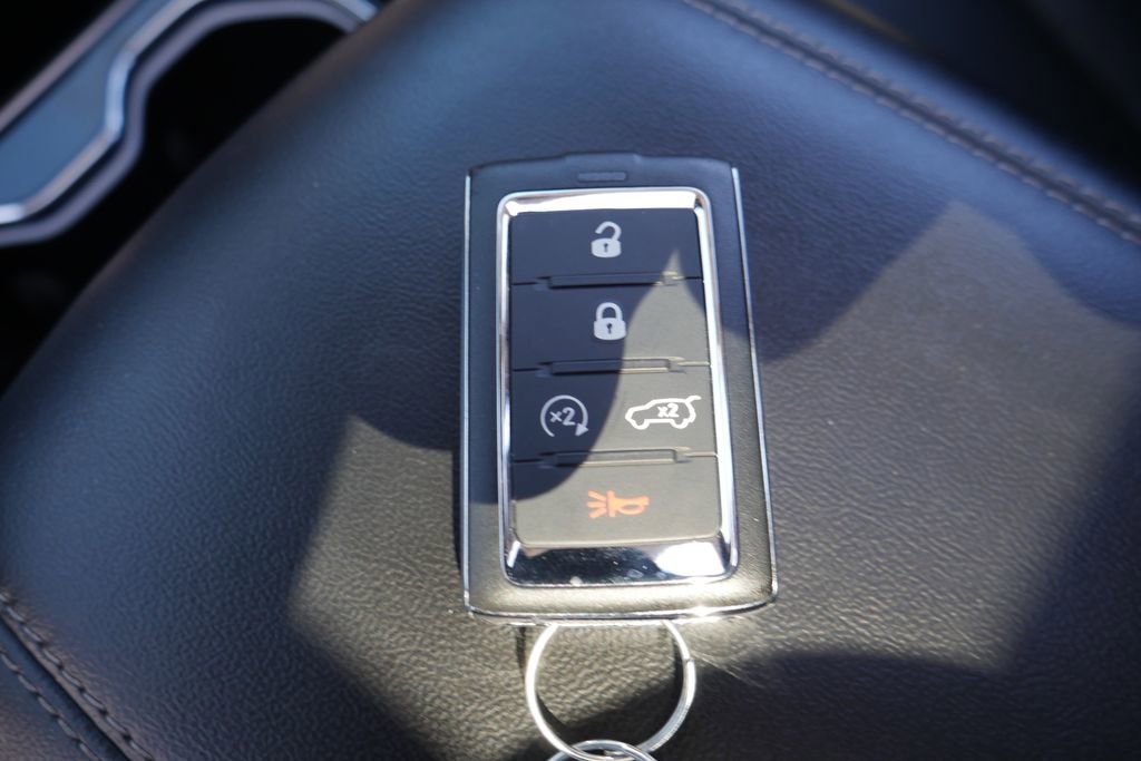 Used 2023 Jeep Grand Cherokee Limited image 19