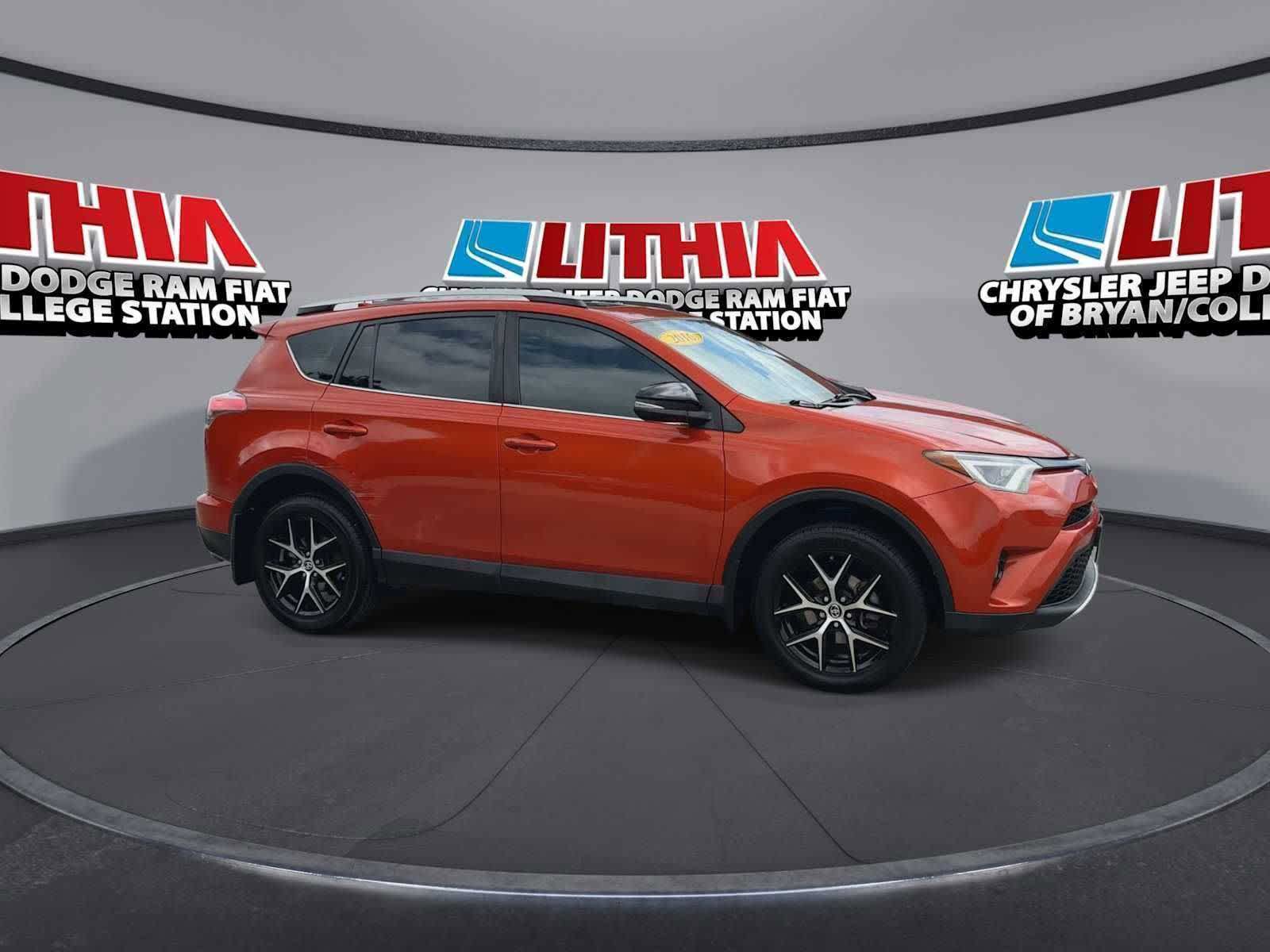 Used 2016 Toyota RAV4 SE AWD/4WD image 9