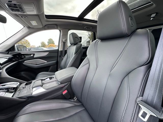 Used 2023 Acura MDX SH-AWD image 21