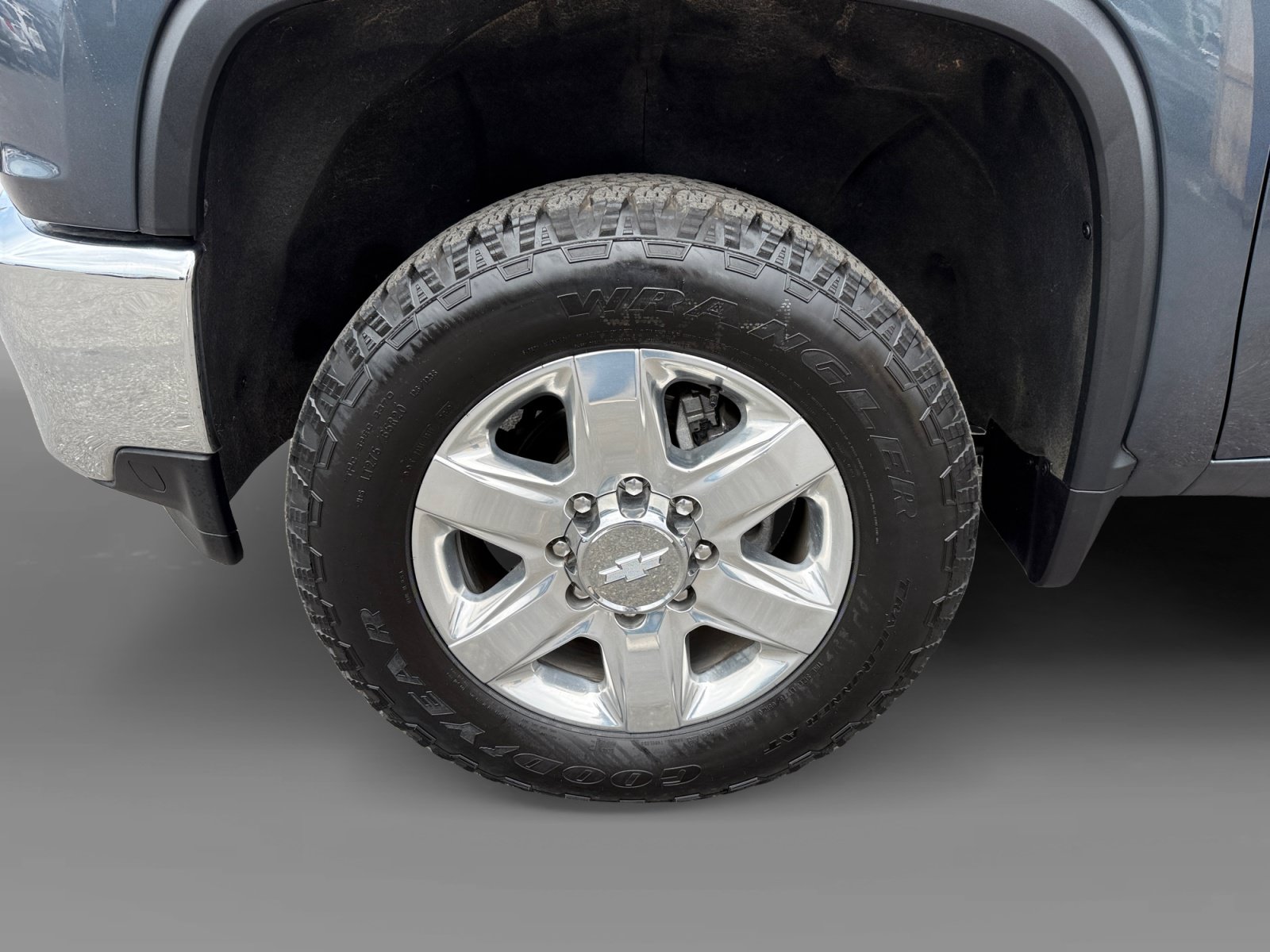 Used 2020 Chevrolet Silverado 2500 LTZ AWD/4WD image 9