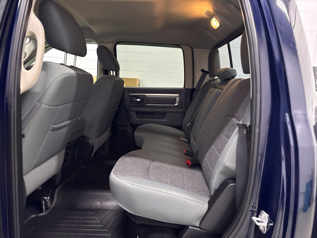 Used 2017 RAM 1500 Big Horn AWD/4WD image 32