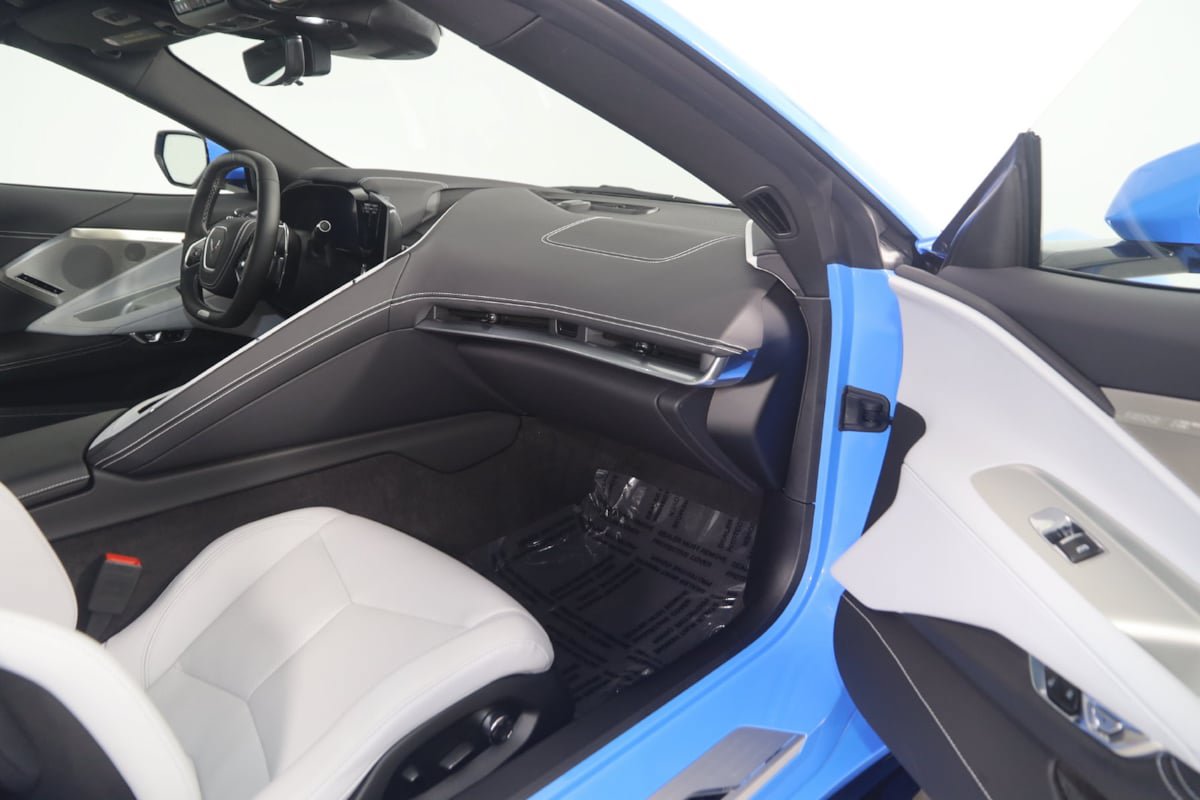 Used 2025 Chevrolet Corvette E-Ray AWD/4WD image 49