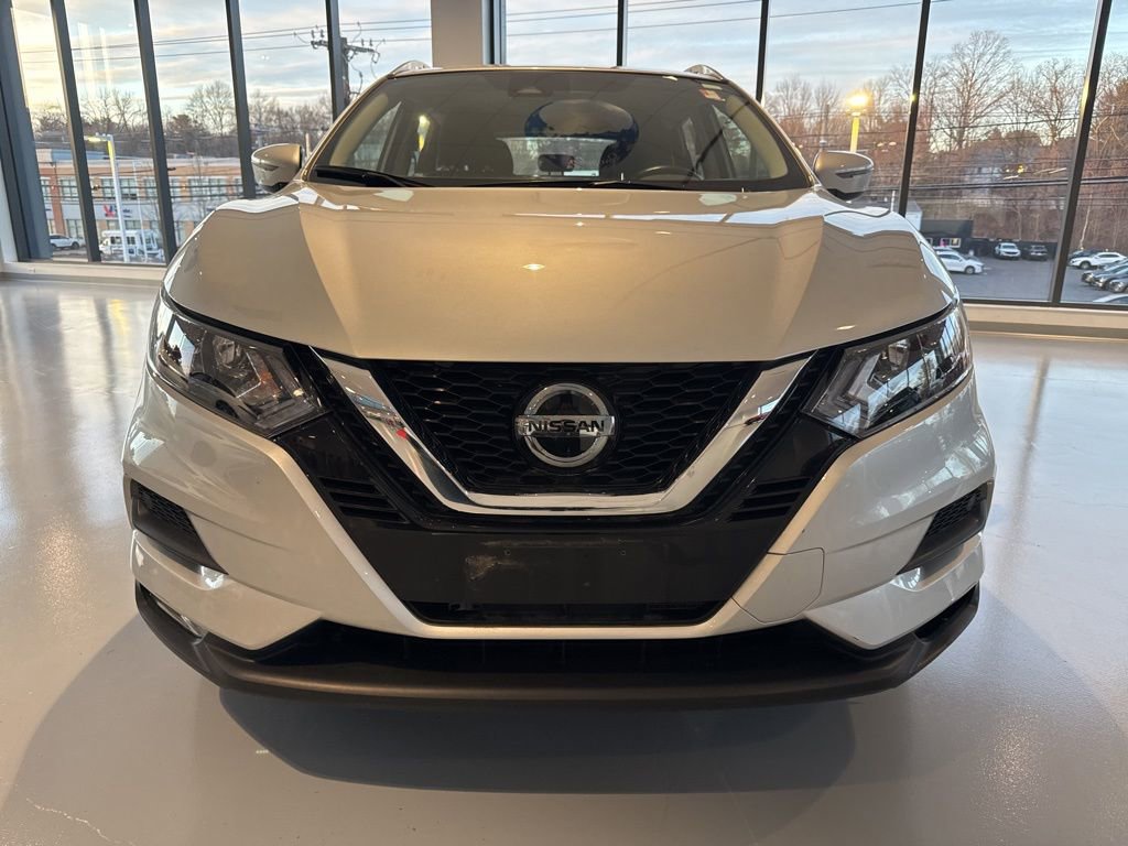 Used 2022 Nissan Rogue Sport SV image 3