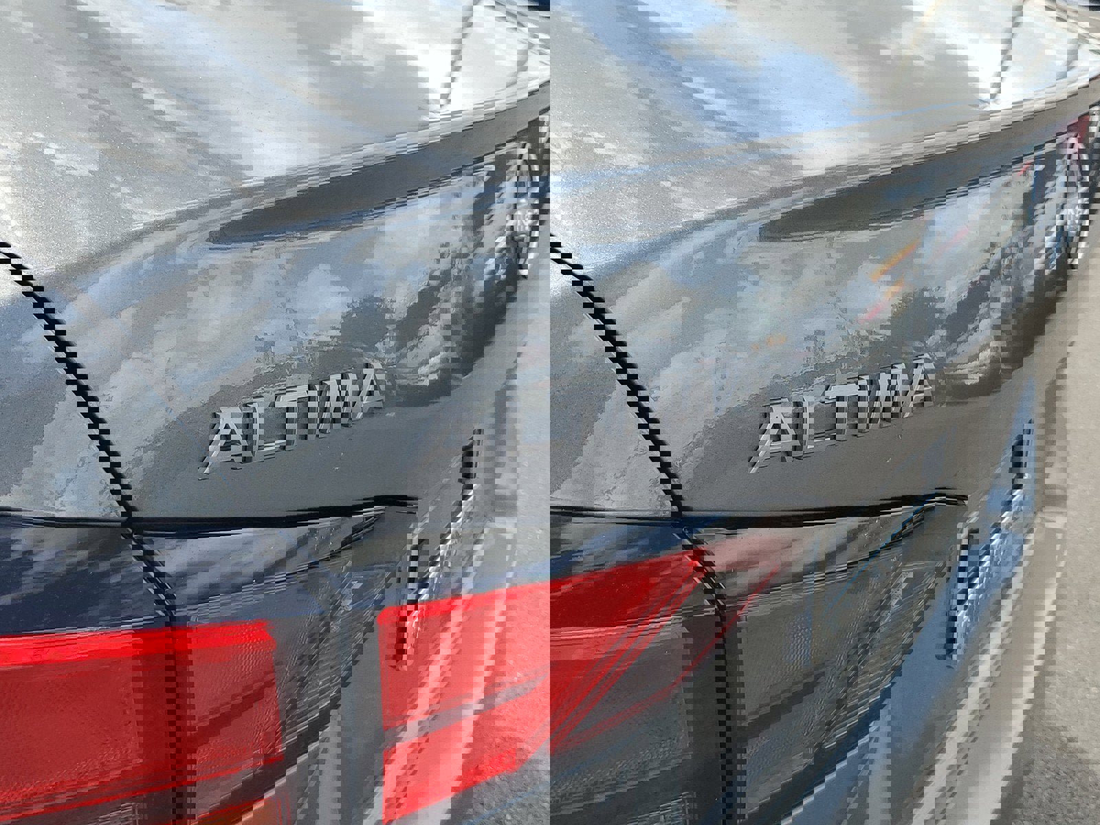 New 2025 Nissan Altima 2.5 S image 7