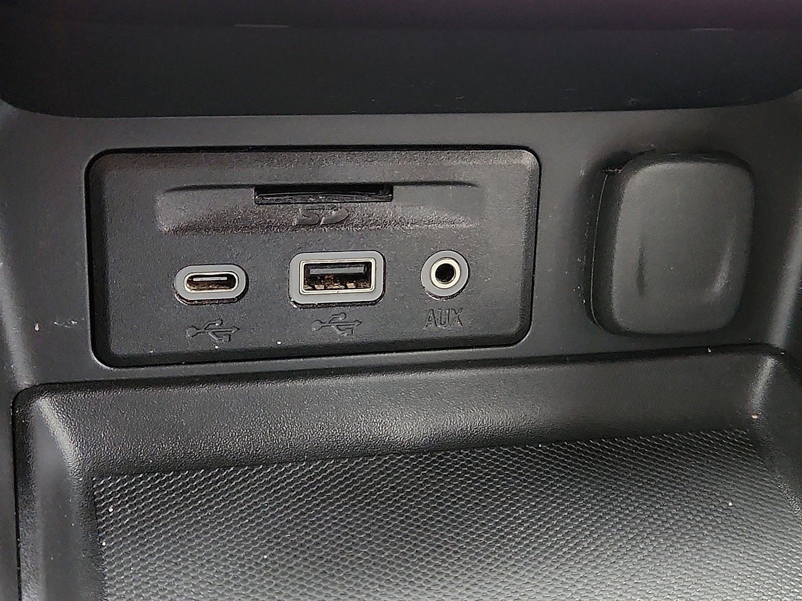 Used 2020 GMC Terrain SLT image 21