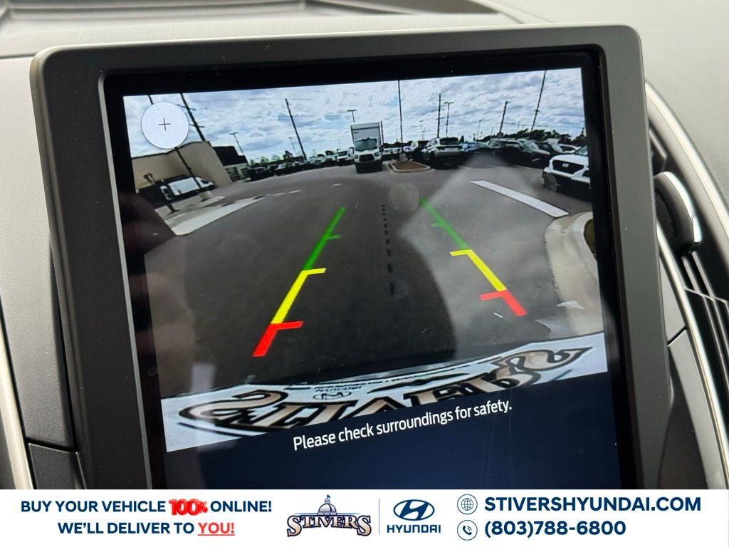 Used 2024 Ford Edge SE image 3