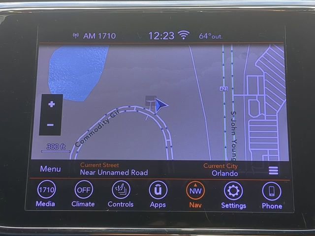 Used 2020 Jeep Grand Cherokee Limited image 27