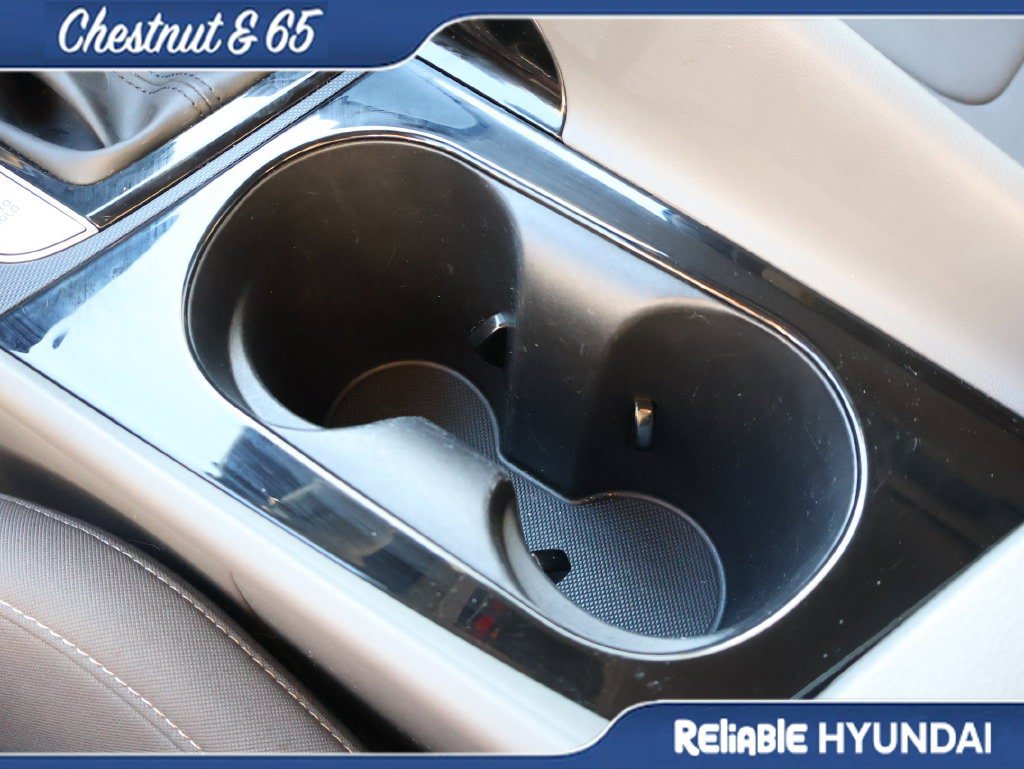 Certified 2025 Hyundai Elantra SEL FWD image 38