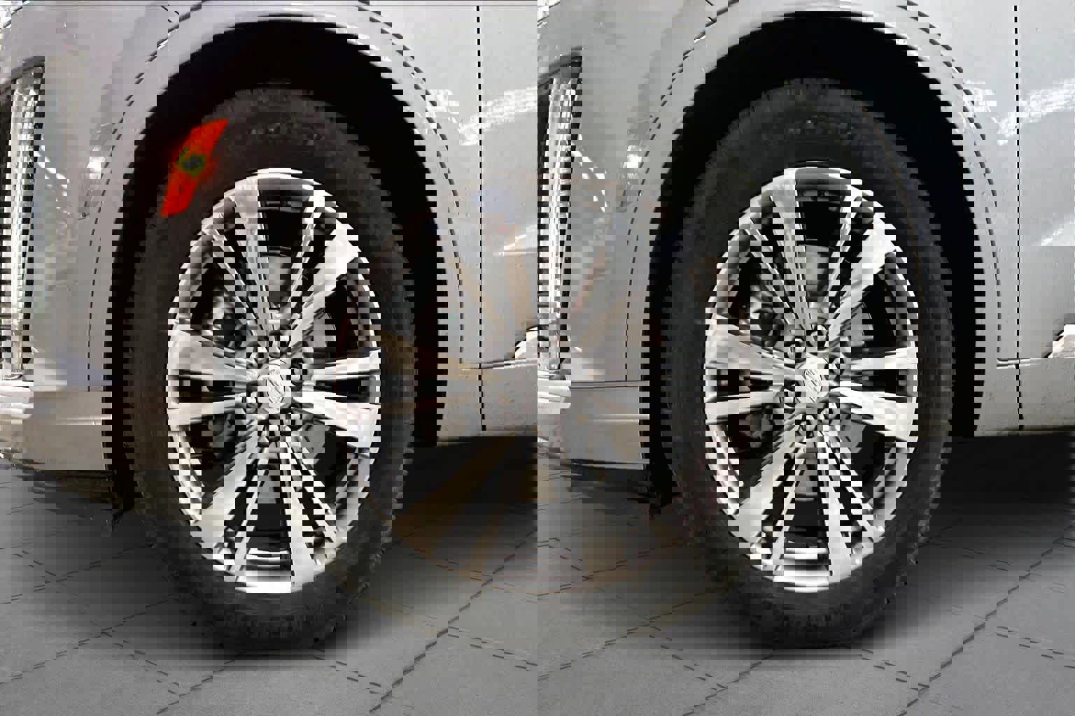 Used 2025 Cadillac XT6 Premium Luxury image 10