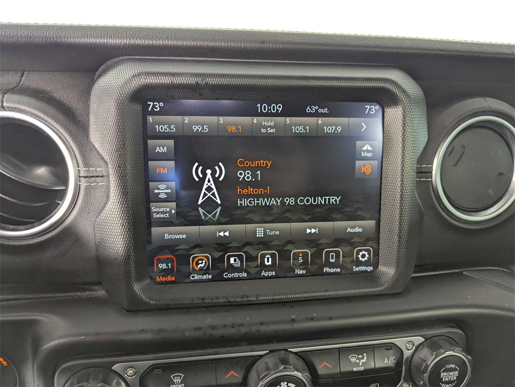 Used 2022 Jeep Wrangler Unlimited Sahara image 25